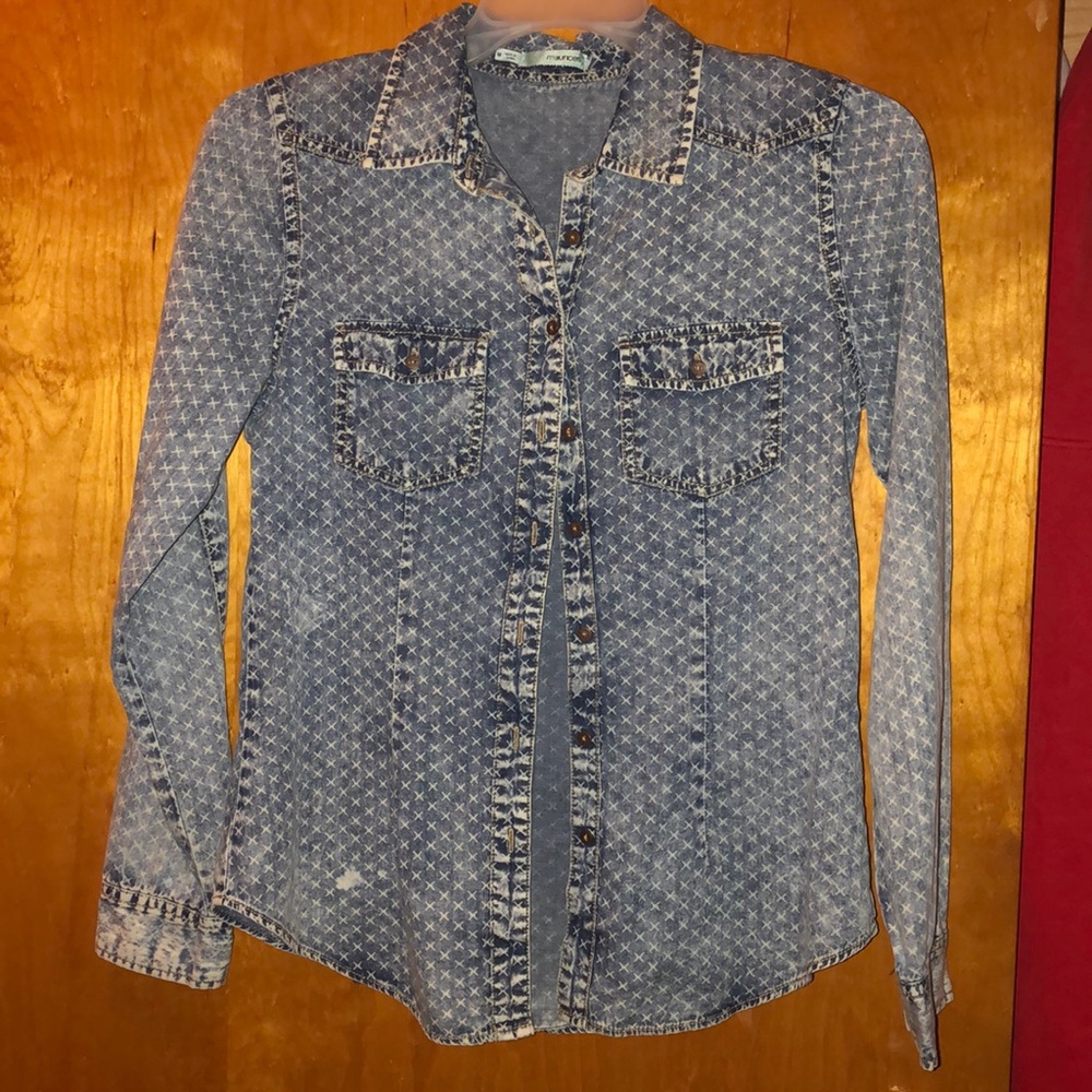 Maurice’s button up